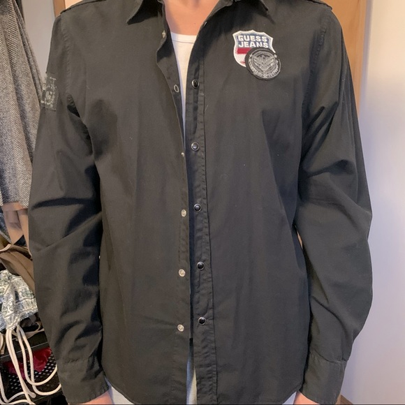 SOLD - Guess black long sleeve shirt with logo. - Picture 1 of 5